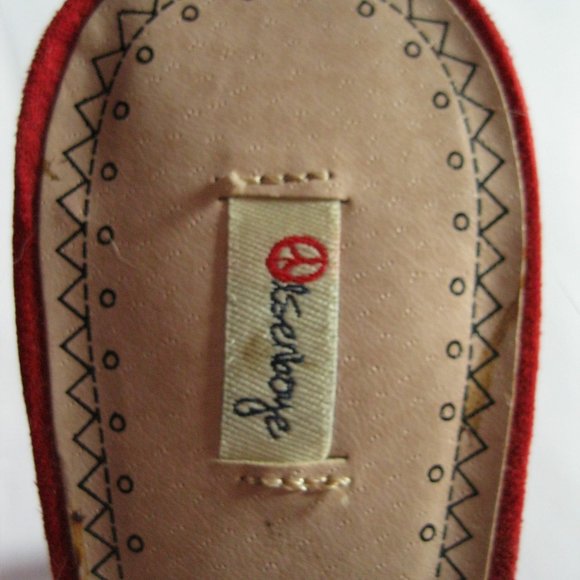 Olsenboye Bright Red Bow Suede Like High Heels - Picture 5 of 9